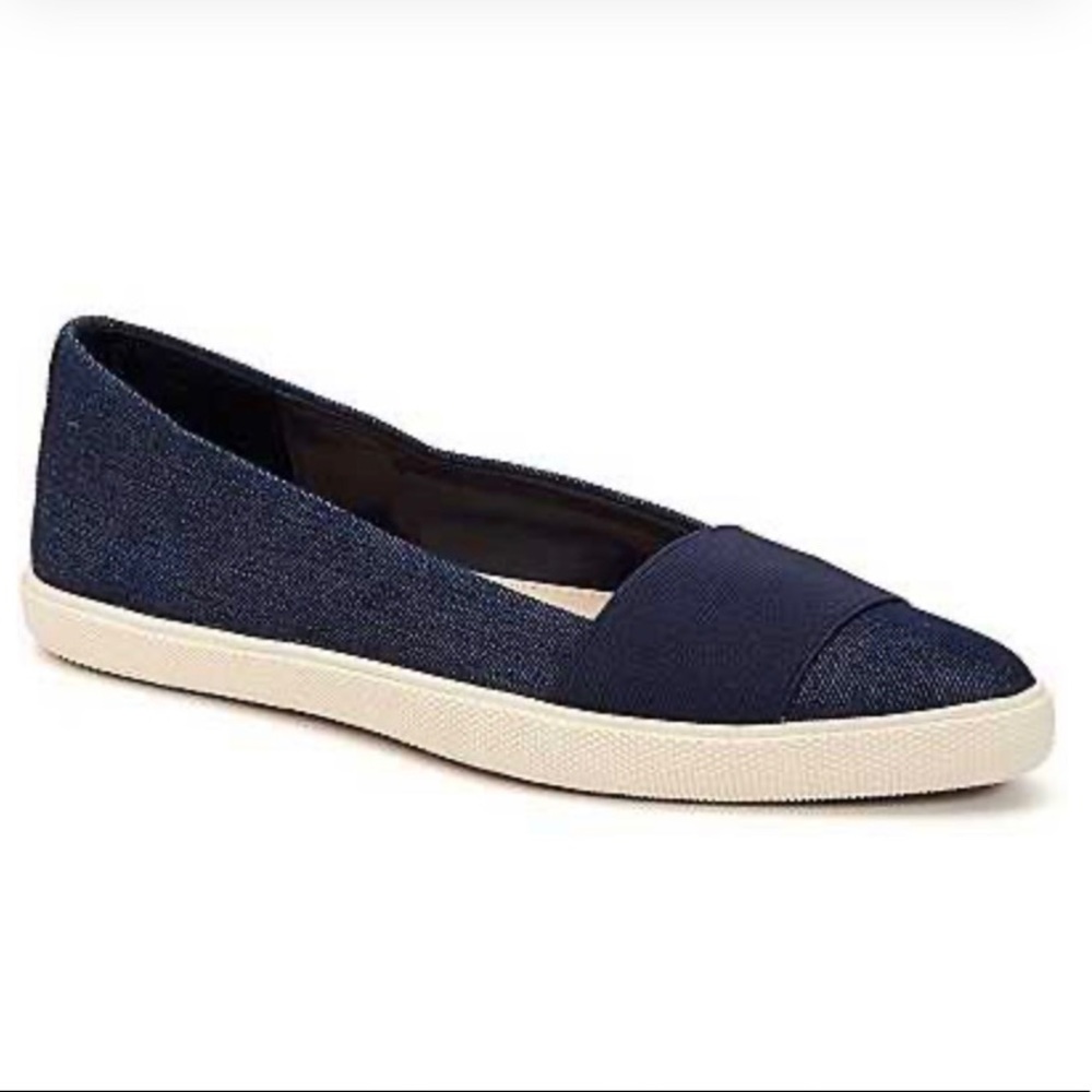 Jones New York slip on shoe almond toe